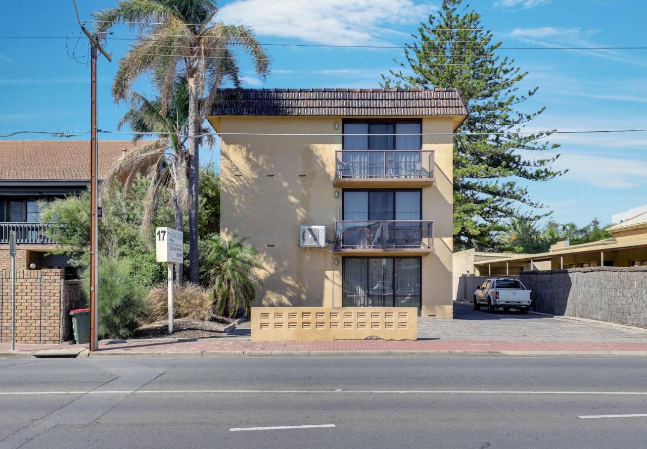 Two-Bedroom Marina View Courtyard Apartment – ground floor