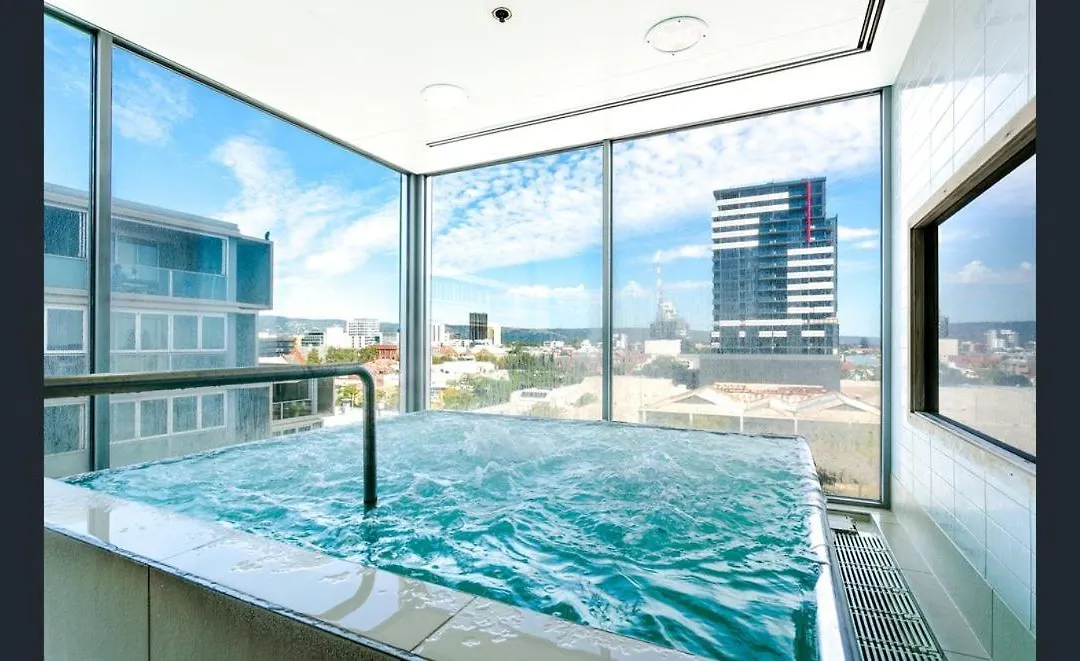 Hi 5 Star Luxury Adelaide City Apartment-1