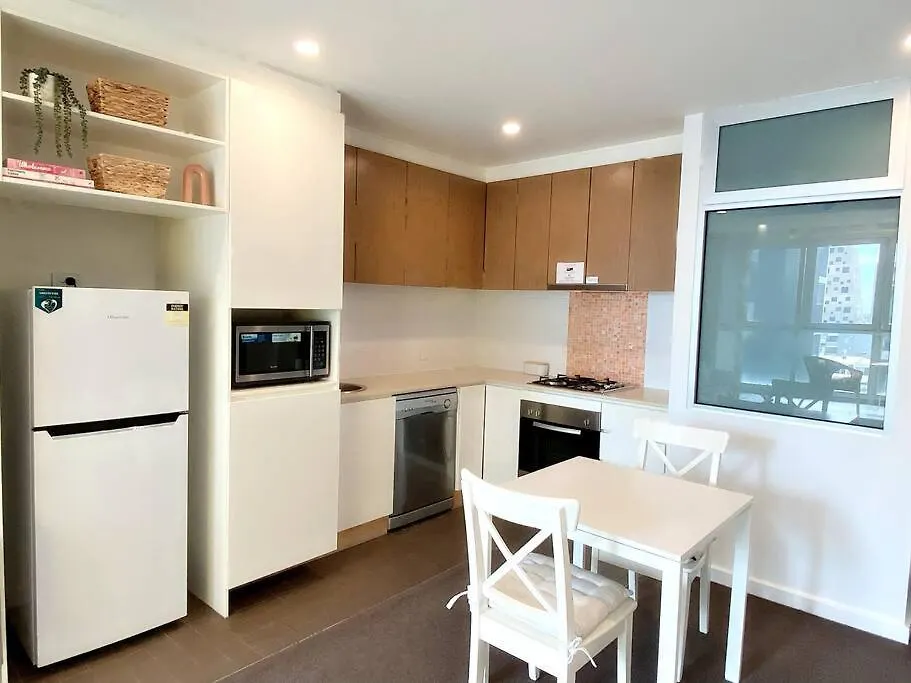 Beautiful One-Bed Apartment In Central Adelaide-1