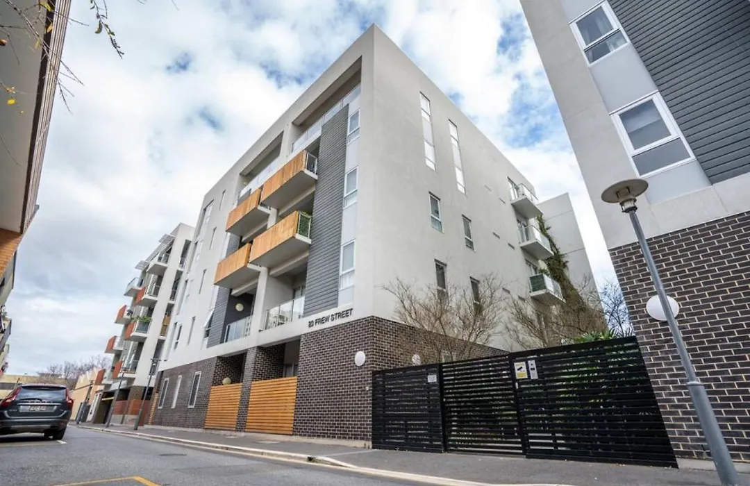 Get Comfy On Frew - Cbd Stay Near Parklands & Dining-1
