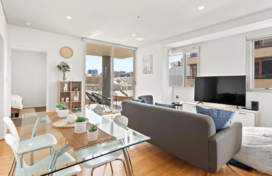 Parkland Vista Luxury Retreat-1