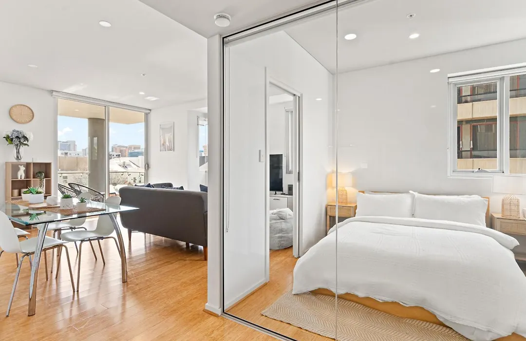 Stylish 2-Bedroom Retreat In The Adelaide Cbd And Parklands-1