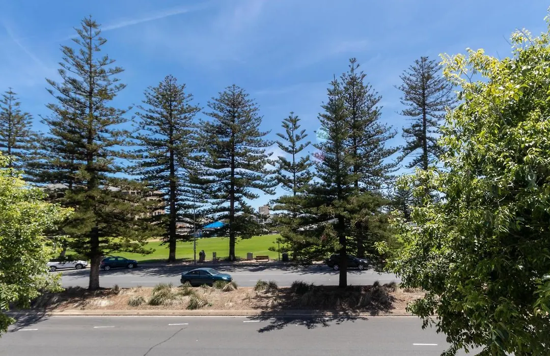 Bayview Apartments Glenelg-1
