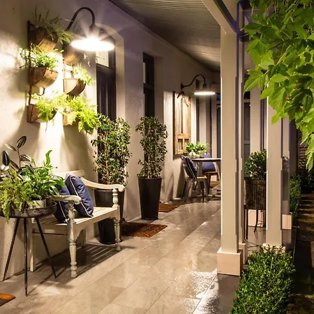 Hollidge House 5 Star Luxury Apartments-2