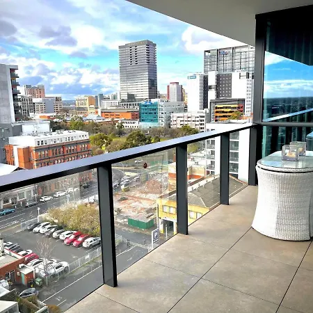 Enjoy A Little Luxury In Adelaide Cbd - Perfect!-3