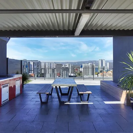 Modern 2 Bedroom Apartment - Adelaide Cbd-3