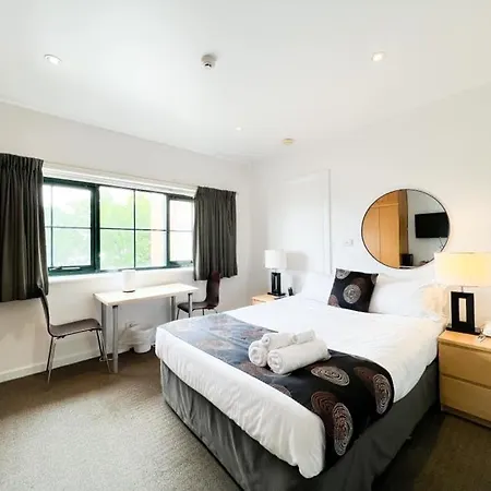 Studio 431/247 Gouger St Ex Hotel Room In City-2