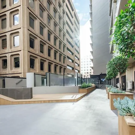 Serene On Grenfell Adelaide-3