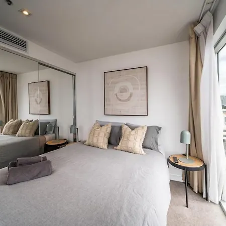 The North Star - Modern Cbd Escape With Pool & Sauna-2