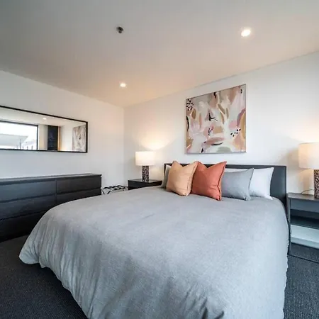 Onyx On North Terrace - Central Penthouse With Pool-3