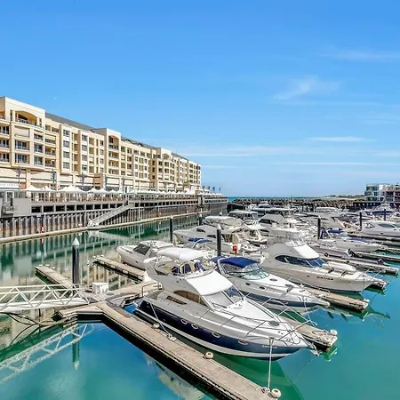 Waterfront Resort-Style Living At Glenelg Beach-2