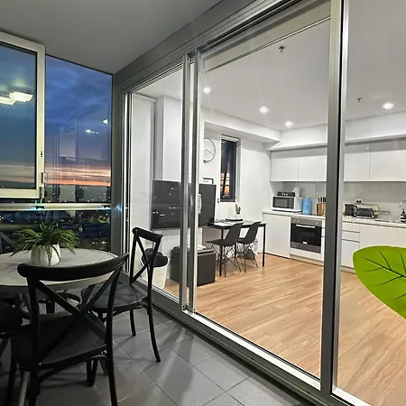 Penthouse View Apartment Luxury Cbd Penthouse With Balcony-3