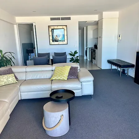 Absolute Beachfront At The Pier Glenelg-3
