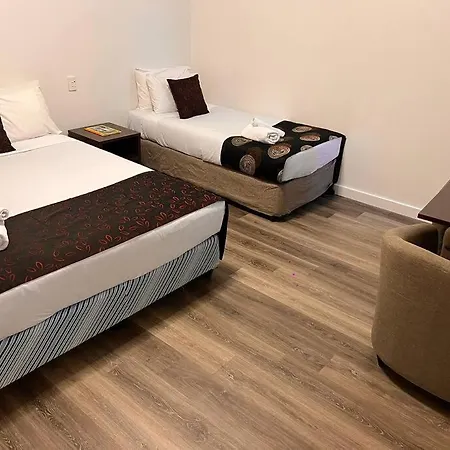 City Entire Ensuite Room 304-3