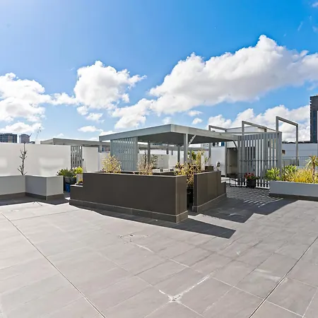 Parkland Vista Luxury Retreat-3