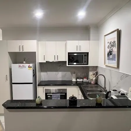Adelaide Cbd Apartment - 3Br, 2Bath & Carpark-2