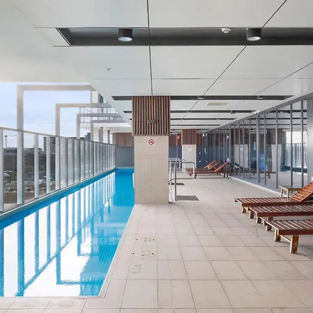 The Elizabeth Loft I Pool I Gym I Parking-3