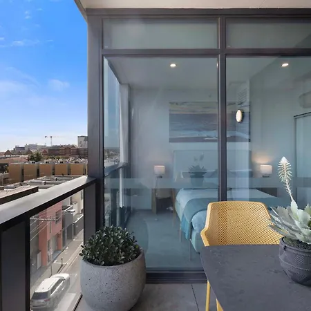 The Elizabeth Loft I Pool I Gym I Parking-2