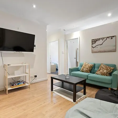 Highlife On Grenfell - 3Br, Wifi, Workspace-2