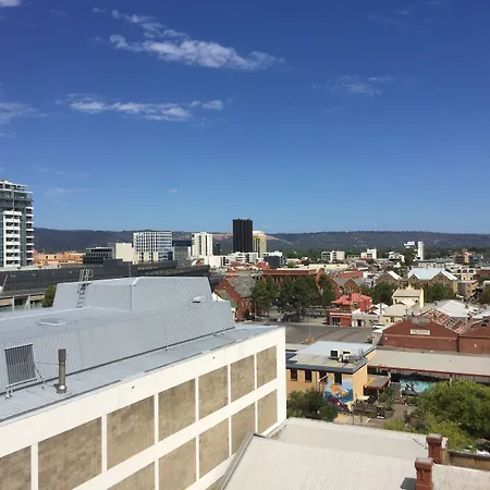 Tasha'S Apartments On Morphett-2