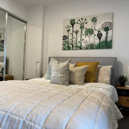 Comfort City View Apartment Central Adelaide-3