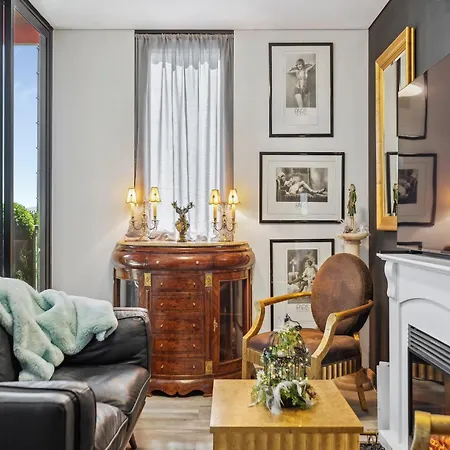 Winter Cbd Retreat,Fireplace,Free Secure Parking, Balcony, Netflix, Free Wifi, Walk To Rundle St, Uniadelaide, Casino, Pubs, Cafes-3