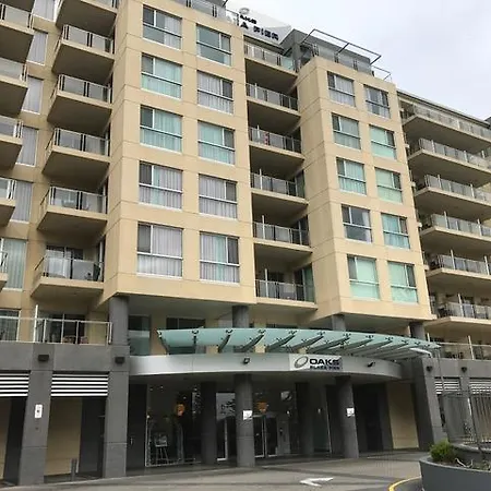 Glenelg Holiday Apartments-Pier Direct Beach Front Free Parking-2