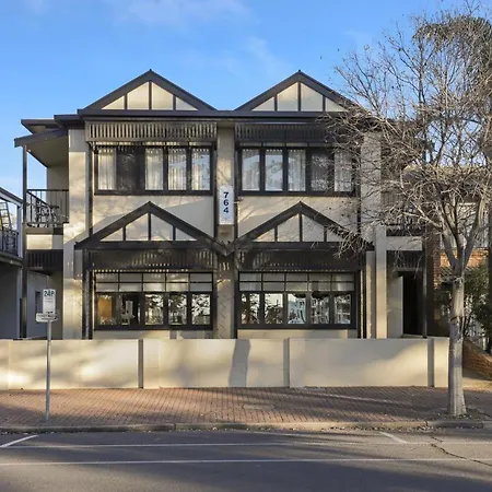 Bayview Apartments Glenelg-2