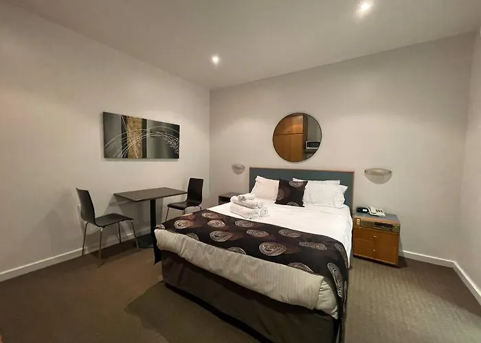 408 Lovely One Br Ex Hotel Ensuite Room In City Adelaide