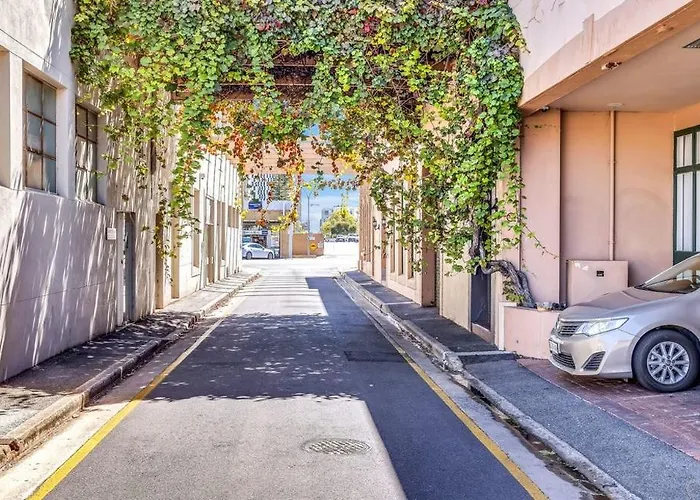408 Lovely One Br Ex Hotel Ensuite Room In City Adelaide