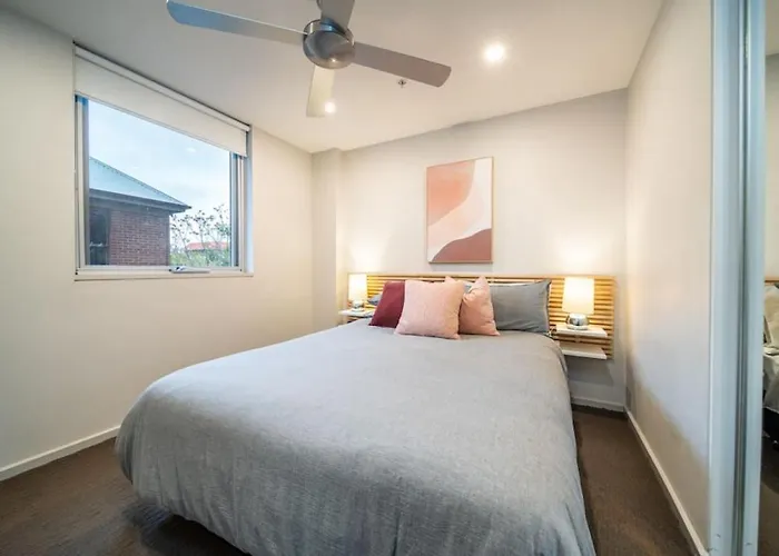 Huttside - Comfortable Cbd Stay Near Parklands Adelaide