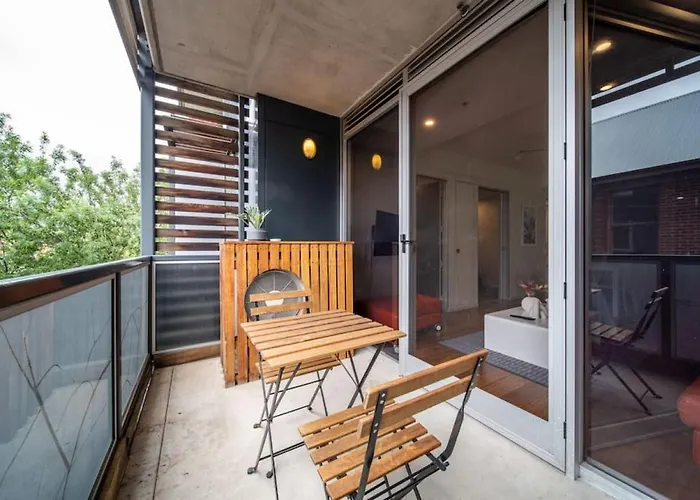 Huttside - Comfortable Cbd Stay Near Parklands Adelaide