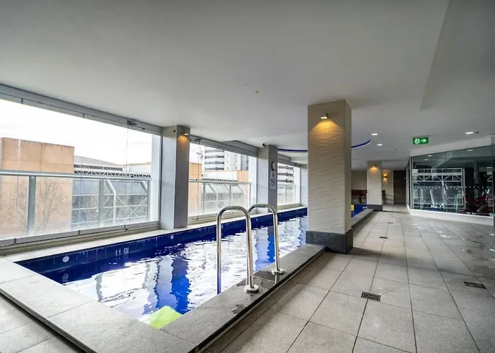 The North Star - Modern Cbd Escape With Pool & Sauna Adelaide