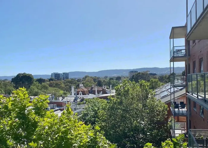 The East Ender 1Br Balcony City View Adelaide