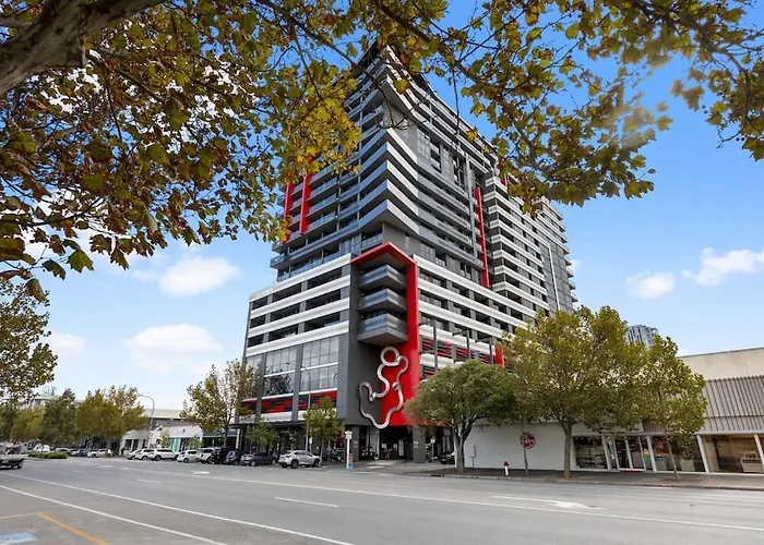 City Oasis: Pool, Gym, Cinema Adelaide