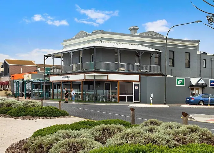 Seaside Smart Home - Coastal Chic At Henley Beach Adelaide