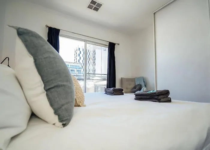 Nirvana On Gray - 2Br Staycation Wifi Adelaide