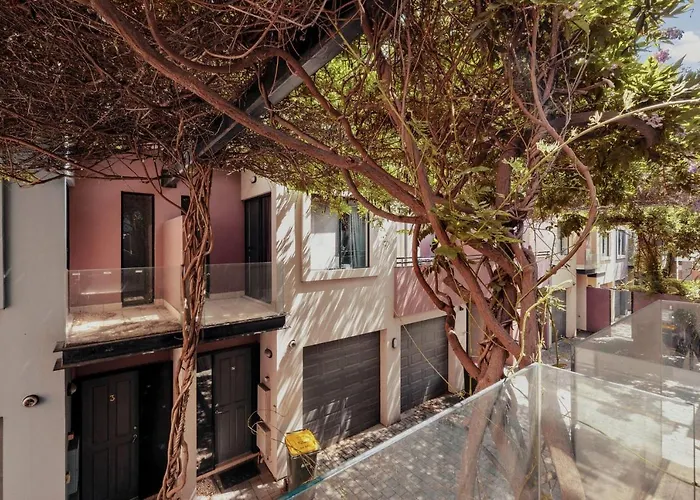3 Bedroom Townhouse Near Gouger Street - Pets Friendly - Free Parking - Free Wifi Adelaide