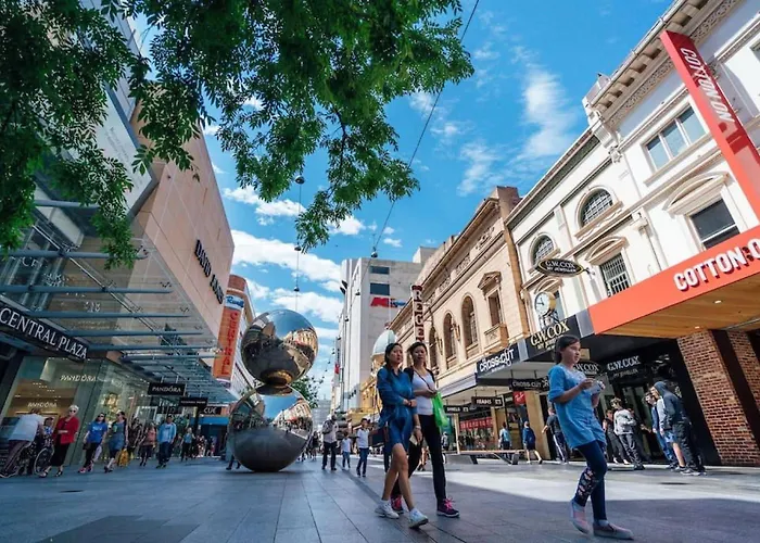Sky High On Grote - An Elevated Inner-City Stay Adelaide