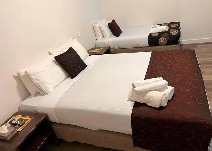 City Entire Ensuite Room 304 Adelaide