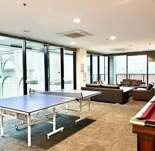 Entire 2Br Central Apt 1004 Adelaide