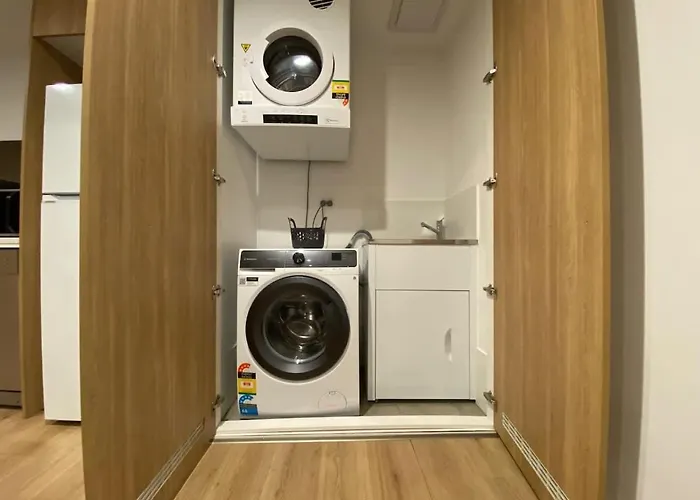 Luxury 3 Bedroom Apt With Pool-Gym-Sauna-Steam Room Adelaide