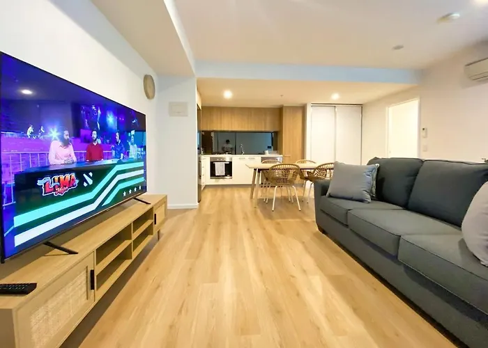 Stunning 2Br Apt @ Adelaide Cbd With Pool-Gym-Bbq