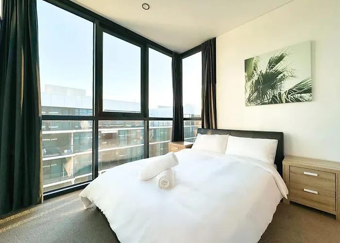 High-Rise Heaven - West Franklin Apartment Adelaide