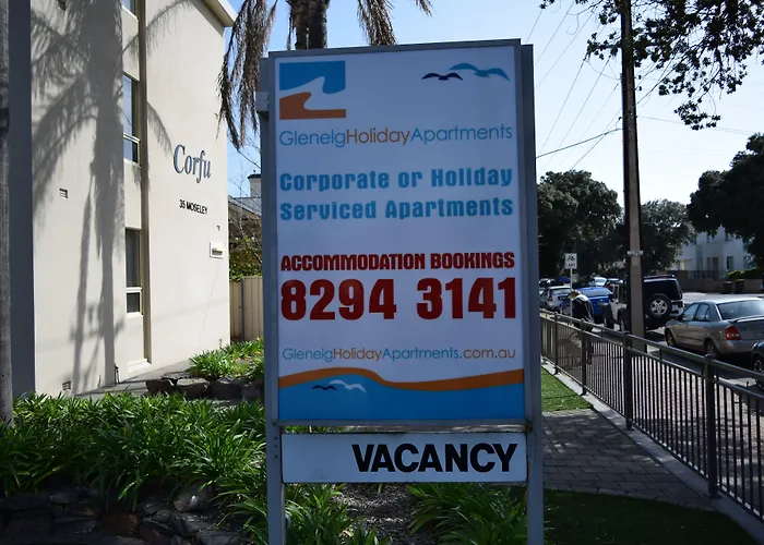 Glenelg Holiday Apartments - Corfu 200 Meters To The Beach Free Parking Adelaide