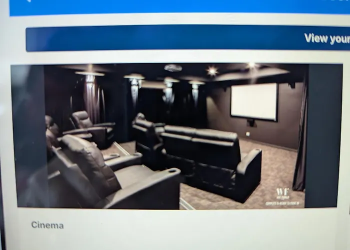 Enjoy A Little Luxury In Adelaide Cbd - Perfect! Apartment
