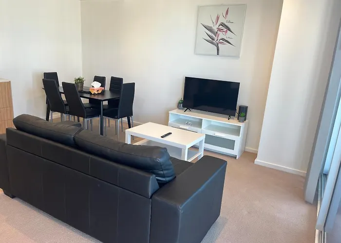 Tasha'S Apartments On Morphett Adelaide