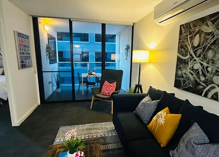 Elegant Cbd Apartment - Free Car Park - Prime Central Location - Balcony - Newly-Renovated Bathroom - Waypoint Cbd Stay By Centera Adelaide