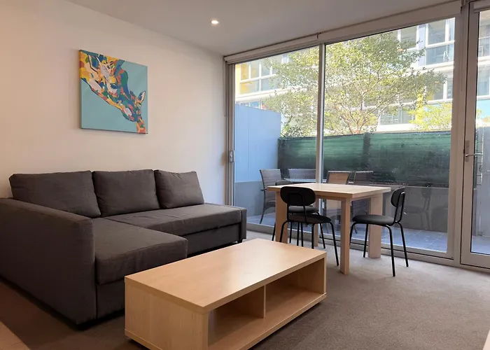 Modern 2 Bedroom Apartment In Adelaide Cbd At The Balfours With Pool & Free Parking