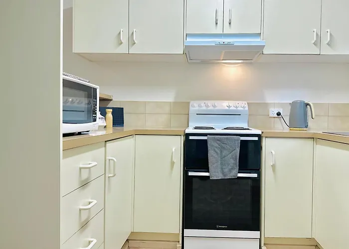 Deluxe Himeji 2 Bedrooms Apartment Adelaide